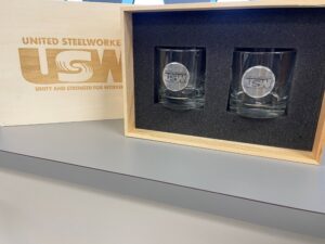 Set of 2 USW Rock Glasses in Box